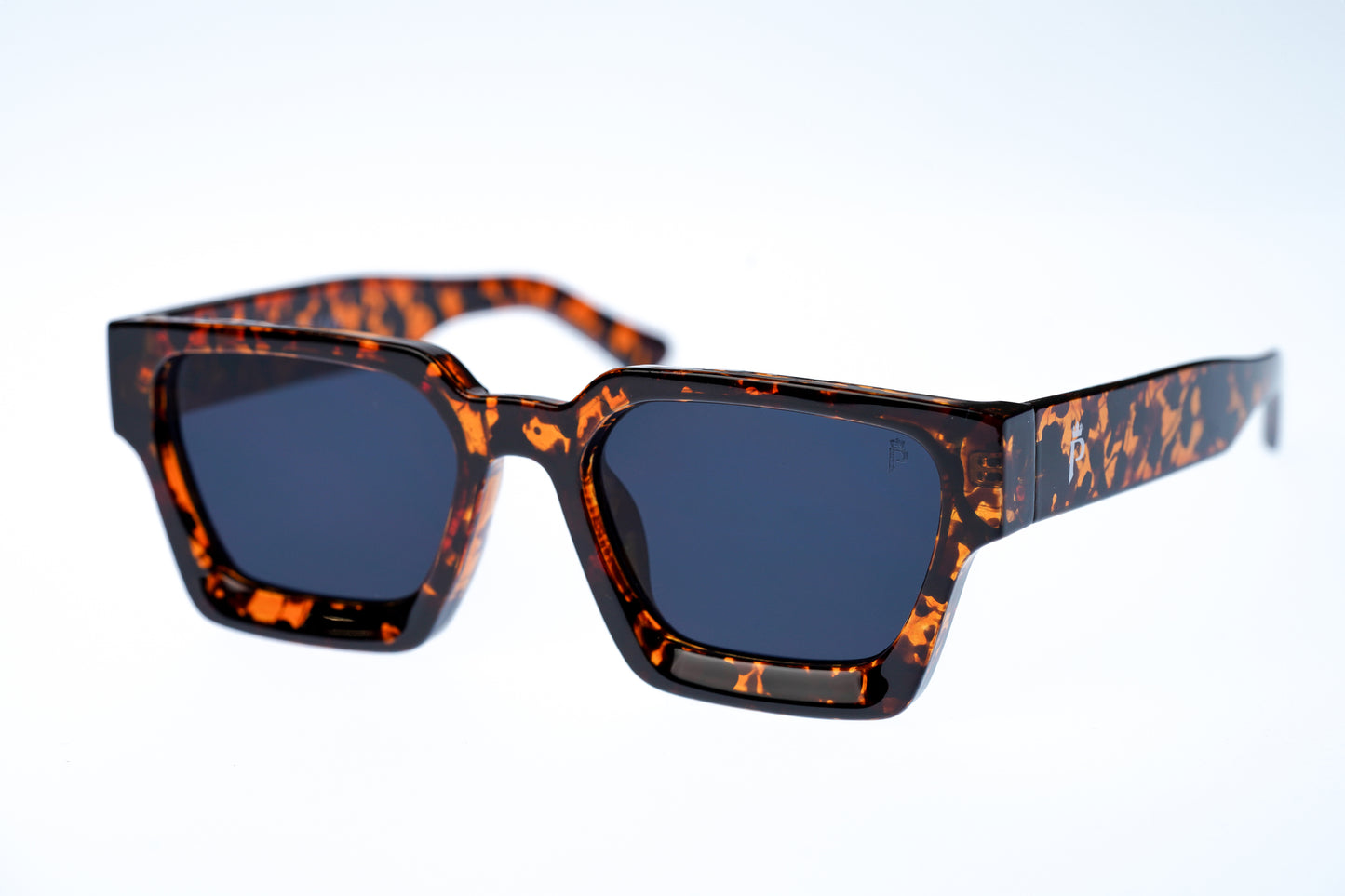 Patricio Square Shades – Wear the Crown